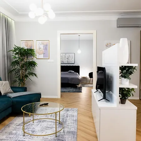 דירה Premium 110 Sqm In The Historical Center
