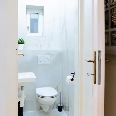 דירה Premium 110 Sqm In The Historical Center *