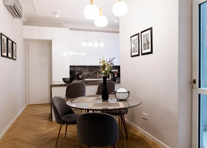 דירה Premium 110 Sqm In The Historical Center