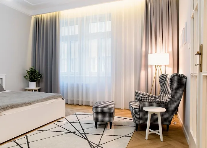 Premium 110 Sqm In The Historical Center דירה